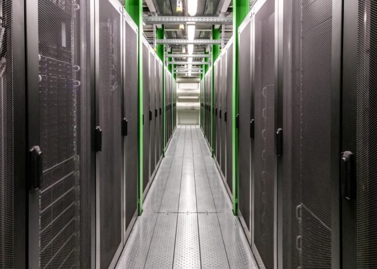 26 )820 data centre 4